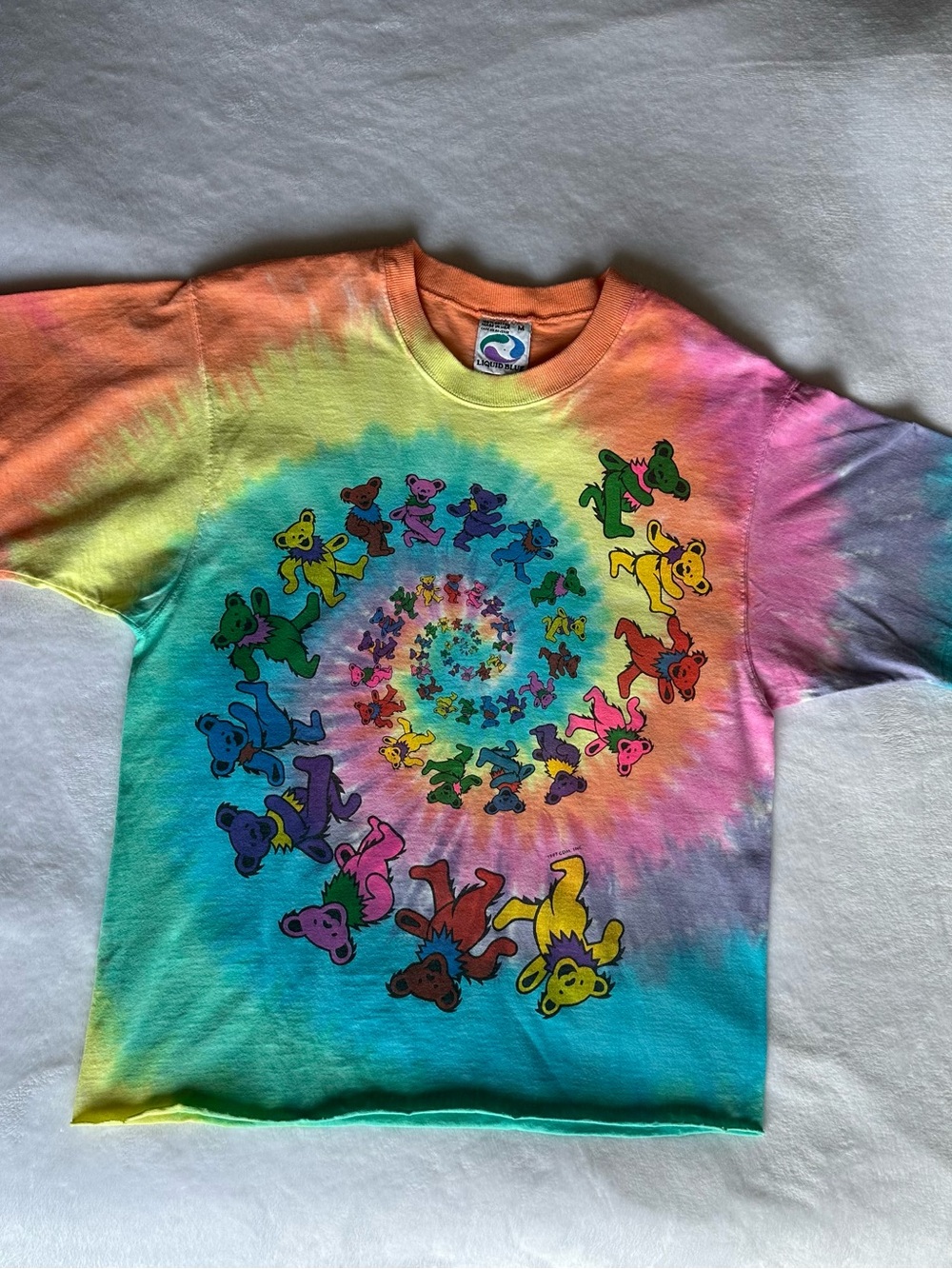 Liquid blue Grateful Dead t-shirt features the iconic spiral bears /tie-dye/1997